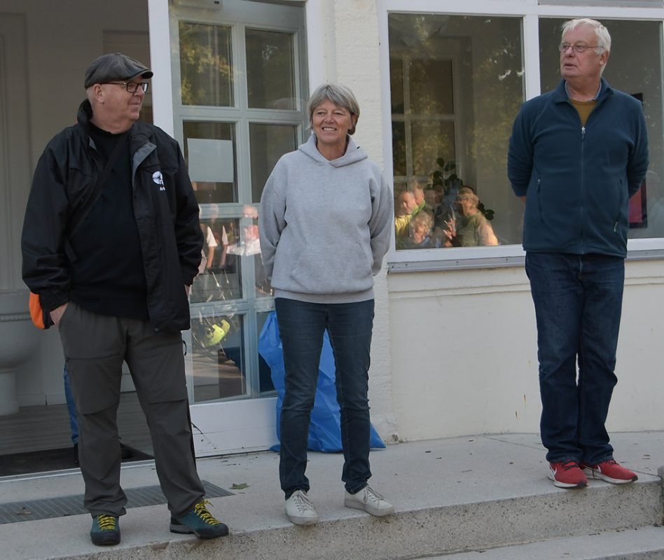 Schiri Olaf Schubert (NPV) Uschi Deneke (Vorsitzende GÖ PC) Norbert Engelhardt (Turnierleitung)